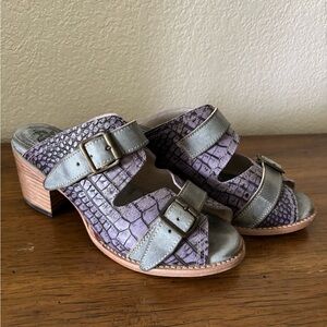 Freebird Purple and Gray Slip On booties